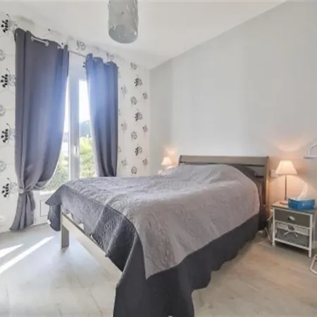 Villa House - *